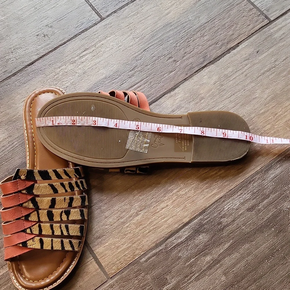 Crown Vintage Animal Print Cow Hair and Coral Leather Sandal Slides, 7.5 - Picture 11 of 11